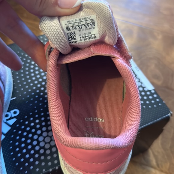 ADIDAS Princes shoes size 10 toddler - Picture 4 of 8